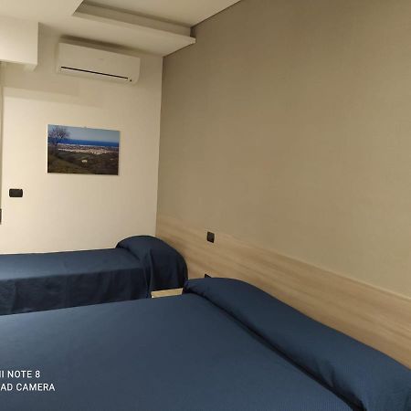 Hotel Poseidon コリリアーノ・カーラブロ エクステリア 写真